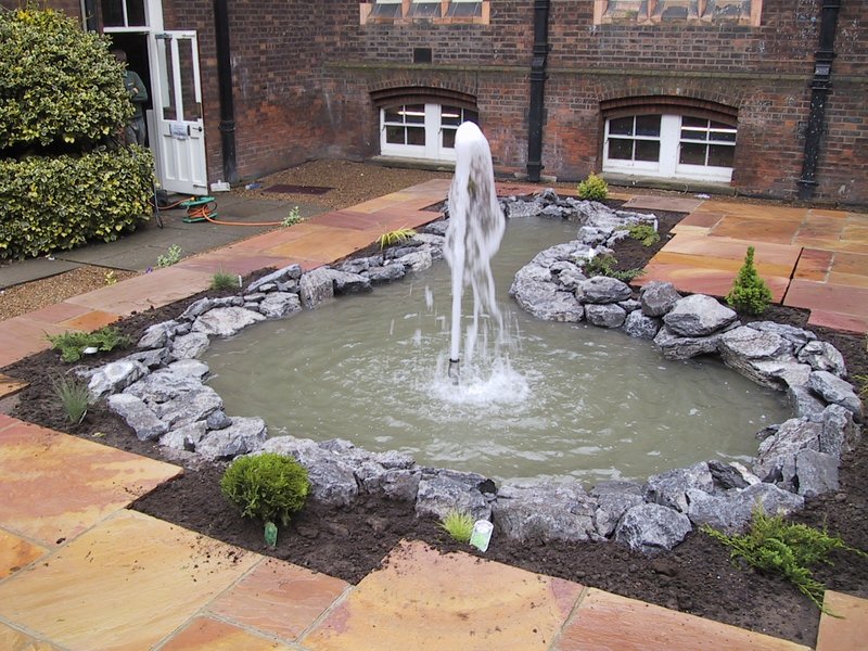 Ponds & Water Features