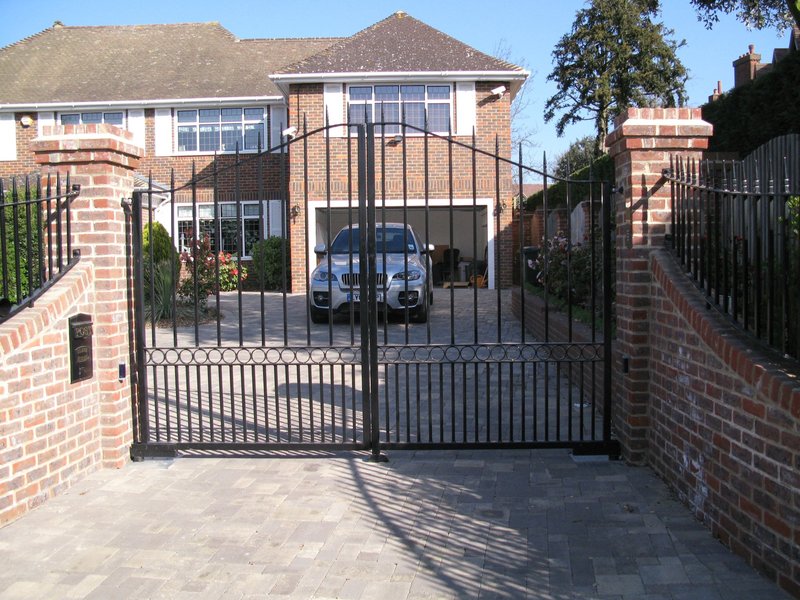 Gates & Railings